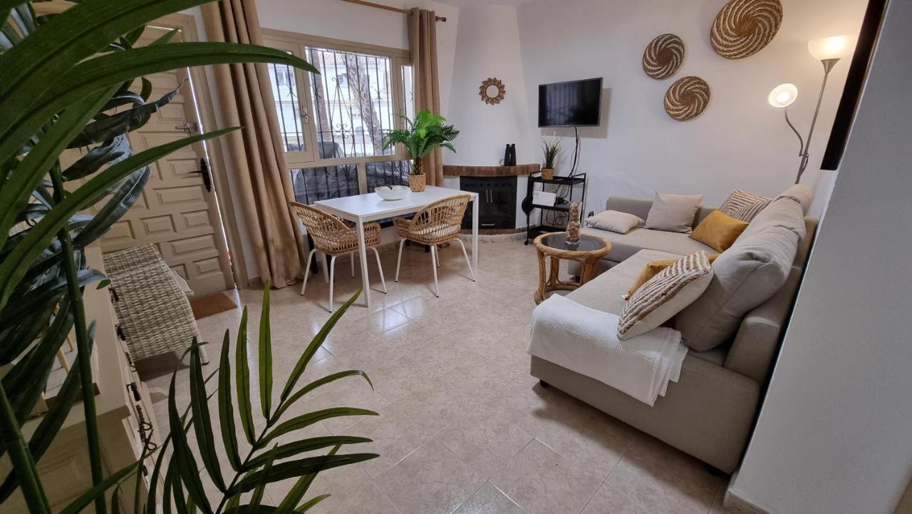 Super Holiday Las Buganvillas Garden And Sea Views La Cala De Mijas Bagian luar foto